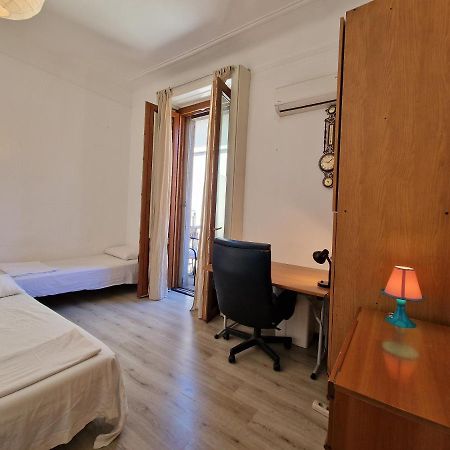 Private Room In A Quiet Apartment In The City Center ミラノ エクステリア 写真