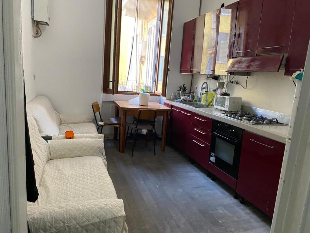 Private Room In A Quiet Apartment In The City Center ミラノ エクステリア 写真