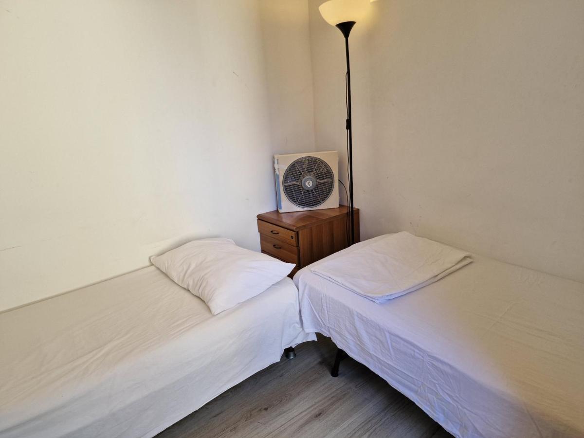 Private Room In A Quiet Apartment In The City Center ミラノ エクステリア 写真