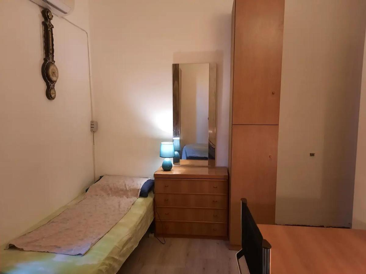 Private Room In A Quiet Apartment In The City Center ミラノ エクステリア 写真
